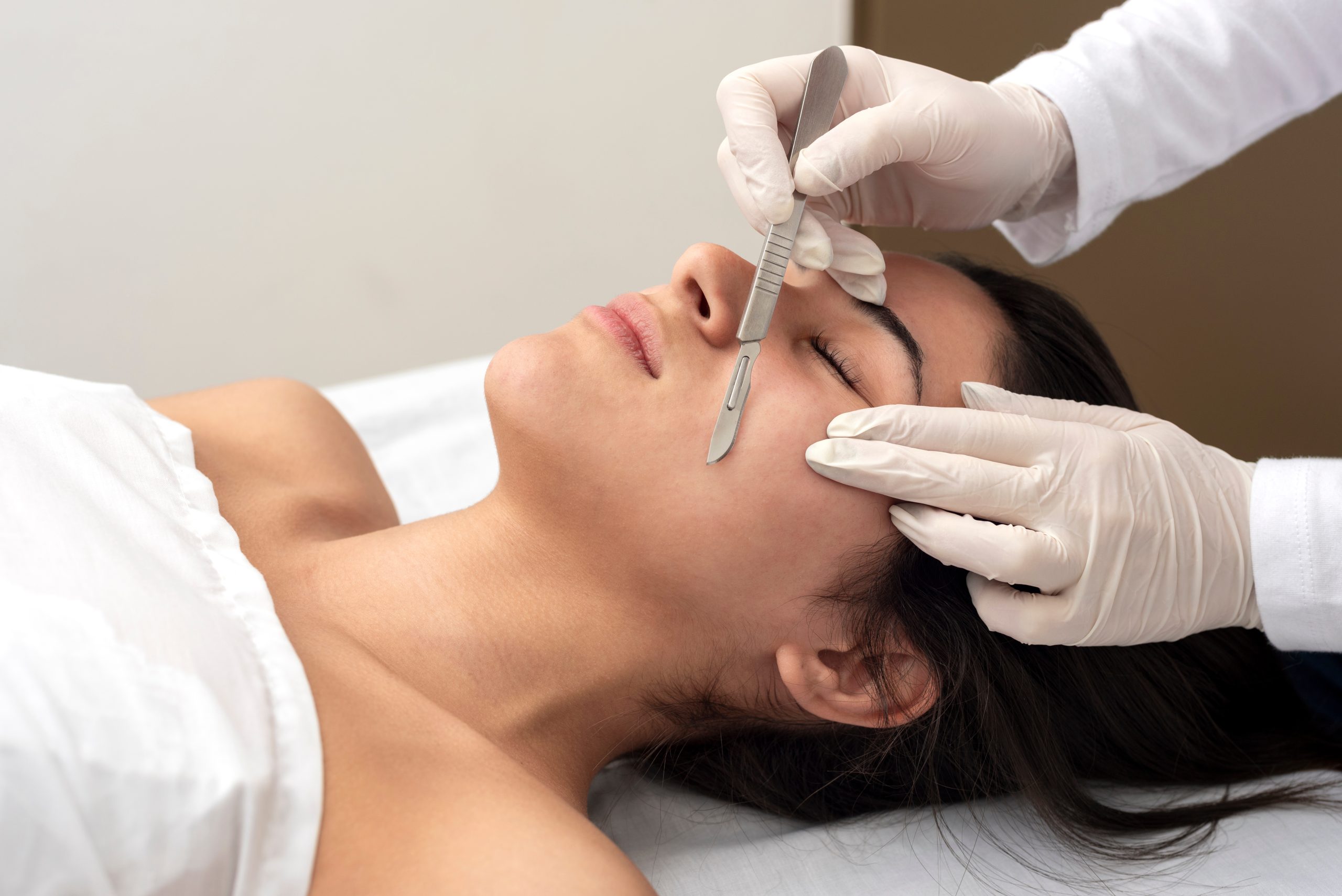 Dermaplaning Facial 